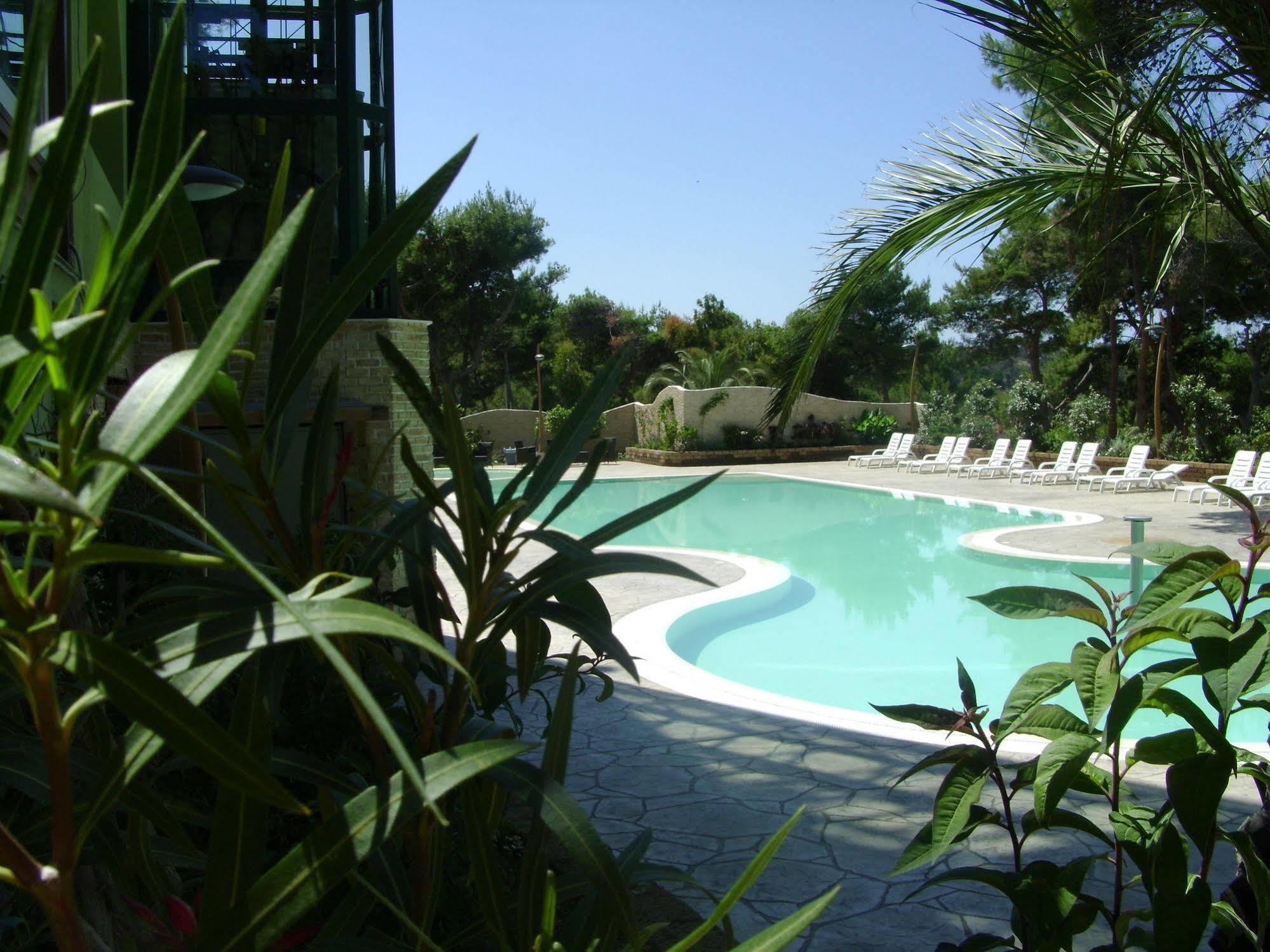 Park Hotel Paglianza Paradiso Пескичи Экстерьер фото